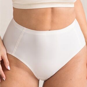 30TK.- Truekind® Seamless Stretch Mid-Waist Brief.